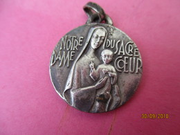 Médaille De Chaînette/Notre Dame Du Sacré Cœur/Vers 1950   CAN790 - Religion &  Esoterik