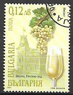 BULGARIE    -    2001.    Y&T N° 3902 Oblitéré.   Vendanges  /  Vignes  /  Vin  /  Raisin /  Chateau  /  Verre. - Used Stamps