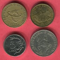 LOT 4 MONNAIES DIFFERENTES TB+ 5 - Albania