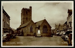 Ref 1286 - Real Photo Postcard - Bus Cars & Hotel - The Square Brecon - Breconshire Wales - Breconshire