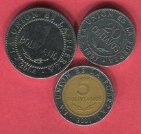 LOT 3 MONNAIES DIFFERENTES TB 4 - Bolivia