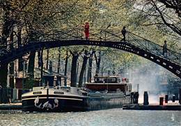 Carte Postale GRAND FORMAT PARIS (75) Canal Saint-Martin - Bâteau-Péniche - The River Seine And Its Banks