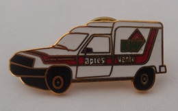 PIN'S  PINS -  Service Après-Vente Du BHV (PARIS )  -   Renault 4L Fourgonnette (R4F4) - Renault