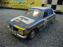 VINTAGE 1/26 ° PEUGEOT 504 GL De Novembre 1976 Transformée En Rallye - POLISTIL S48 - Polistil