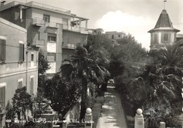 Delcampe - Italie Trani Via Bisceglie E Villa Laura CPSM GF - Trani