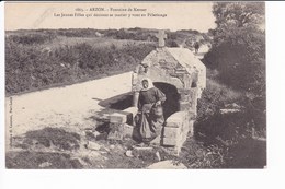 1863 - ARZON - Fontaine De Kerner. Les Jeunes Filles Qui Désirent Se Marier Y Vont En Pèlerinage ( Joli Portrait Dessiné - Arzon