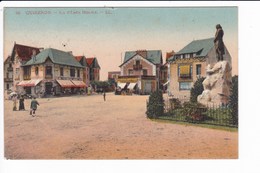 32 - QUIBERON - La Place HOCHE - LL - Quiberon