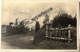 CPA Carte Photo Cimetière Militaire Guerre 14-18 Monument 1924 MOISLAINS Somme 80 - Moislains