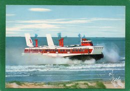 62  Calais - Aéroglisseur Géant De La Compagnie Hoverlloyd CPM  Production LECONTE Edit ESTEL - Hovercraft