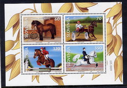 SLOVENIA 1999 Horses: Equestrian Sports Block MNH / **.  Michel Block 9 - Slowenien