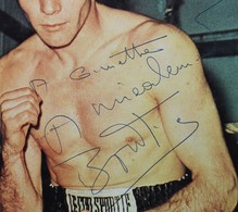 Grande Carte Photo Avec Autographe Jean Claude Bouttier Boxeur Boxe Signature Publicité Le Coq Sporif - Autographes