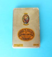 ROMEO Y JULIETA - HABANA ( Cuba ) - Vintage Tin Box * Tobacco Tabak Tabac * Larger Size - Empty Tobacco Boxes
