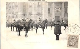 Célébrités - Ecrivains - Victor HUGO - Centenaire  - Sortie Duprésident De La République - Les Honneurs - Writers