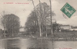 27 - LE VAUDREUIL - Le Château Et La Ferme - Le Vaudreuil