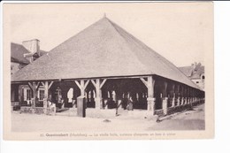 20 - Questembert - La Vielle Halle, Curieuse Charpente En Bois à Visiter - Questembert