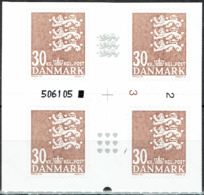 Denmark 2010. Small Rich Coat Of Arms. Michel 1567, 4 Pieces Cylinder 2 Plate 3 With Controlnumber.. MNH. - Nuevos