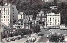 63 - ROYAT : Place Allard - CPSM Dentelée Noir Blanc Format CPA 1960 - Puy De Dôme - Royat