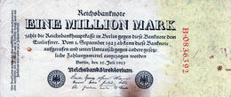 Billet Allemand De 1 Million Mark Le 25-7-1923-7 Chiffres Rouge En T B Uni Face - 1 Mio. Mark