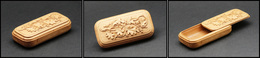 Boîte En Chêne Avec Feuilles De Chêne Sculptées En Décor, Ouverture à Glissière, 1 Comp., 70x35x15mm. - TB - Postzegeldozen