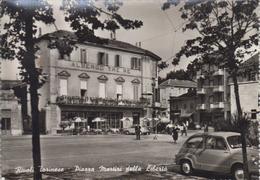 CPSM Rivoli Torinese - Piazza Martiri Della Liberta (avec Animation Devant "Albergo Tre Re") - Rivoli