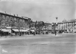 84-CARPENTRAS- PLACE DE L'HÔPITAL - Carpentras