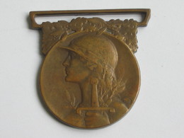 Décoration Militaire  Médaille Commémorative De La Guerre 1914-1918  ***** EN ACHAT IMMEDIAT **** - Frankreich