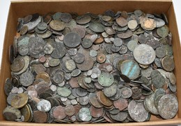 Antike: Mehr Als 4 Kg An Münzen Aus Der Antike. Alle Münzen Unbestimmt Und Nicht Durchgeschaut, Ob E - Autres & Non Classés