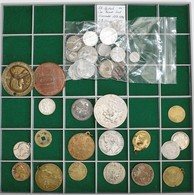 Europa: Eine Sammlung Von 440 Münzen/Medaillen; Den Schwerpunkt Bilden Kleinmünzen Altdeutscher Staa - Andere - Europa