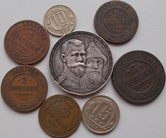 Russland: Kleine Tütte Mit 8 Münzen, Dabei 1 Rubel 1913, 300 Jahre Haus Romanov (KM# 70) In Schön. - Rusia