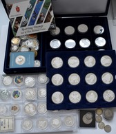 Medaillen: 1.000 Jahre Potsdam: Eine Box Mit 24 Silbermedaillen, Am Rand Mit 999 Gestempelt, Dazu We - Unclassified