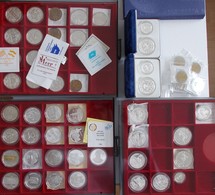 Medaillen - ECU: Sammlung Verschiedene ECU/EURO Münzen/Medaillen, Ca. 100 Stück, Aufbewahrt In 7 Lin - Otros & Sin Clasificación