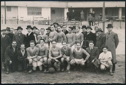 1939 Budapest, Fischer és Gyukics Kalapgyár Labdarúgó Csapata, Korabeli Fotó, 12x18 Cm - Autres & Non Classés