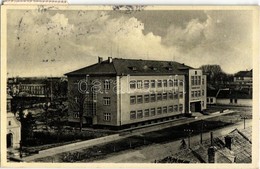 T2 Érsekújvár, Nové Zámky; Járási Hivatal / Okresny úrad / County Hall + '1938 Érsekújvár Visszatért' So. Stpl - Ohne Zuordnung