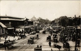 ** T2 Bucharest, Bucuresti; Halele Centrale / Central Markets, Trams, Automobile, Horse Carts - Ohne Zuordnung