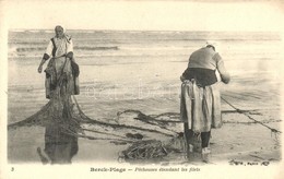 ** T1/T2 Berck-Plage, Pecheuses Etendant Les Filets / Fisherwomen - Non Classés