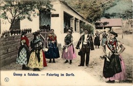 ** T2 Ünnep A Faluban / Feiertag Im Dorfe / Hungarian Folklore In The Village - Zonder Classificatie