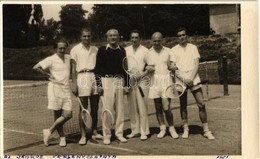 * T1/T2 1951 Ikarus Tenisz Csapata, Versenycsapat / Hungarian Tennis Players. Photo - Ohne Zuordnung