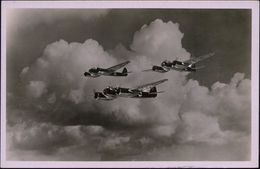 DEUTSCHES REICH 1942 S/w.-Foto-Ak.: 3x Bomber Junkers "Ju 88" (Freigabe-Vermerk RLM) Rs. Text: "Dieser Vogel Ist Unser Z - Airplanes
