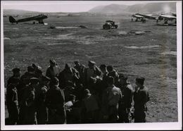 DEUTSCHES REICH 1941 (Juli) Orig. S/w.-Presse-Foto: Feldflughafen Banak , Sowjet. Tundra Mit Junkers Ju 88 (Format 18 X  - Vliegtuigen