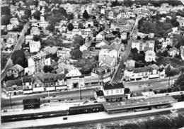 94-VILLIERS-SUR-MARNE- LA GARE ET LA RUE LOUIS LENOIR - Villiers Sur Marne