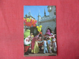 Snow White & Seven Dwarfs   > Disneyland Ref 3365 - Disneyland