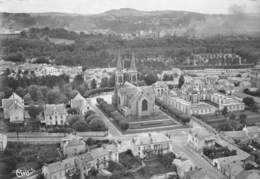 71- LE-CREUZOT- VUE AERIENNE EGLISE ST-HENRI ET SON QUARTIER - Le Creusot