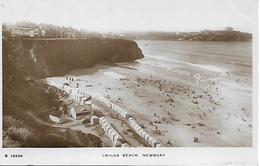 Real Photo Postcard, Crigga Beach Newquay, Cliff Top Houses, Beach Huts, Tents, People, Sea Scene. - Newquay