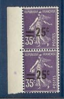 N° 218 X 2 VARIETE SURCHARGE TRES DEPLACEE EN DEHORS DE LA VALEUR ** - Unused Stamps