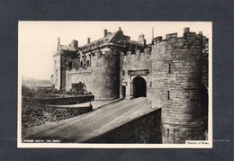 STIRLING CASTLE, THE ENTRY CPA    état Impeccable N°2 - Selkirkshire