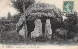 PIE.LOT CH -19-4712 : POITIERS. LE DOLMEN DE LA PIERRE LEVEE.  EDITION LL - Dolmen & Menhirs