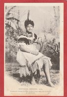 CPA: Nouvelles Hébrides - (Vanuatu) - Aoba - Femme En Costume De Fête - - Vanuatu