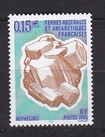 Timbre TAAF N° 327**  Néphéline - Unused Stamps