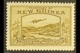 1939 5s Olive-brown Air "Bulolo Goldfields", SG 223, Very Fine Mint, Only Very Lightly Hinged. For More Images, Please V - Papúa Nueva Guinea
