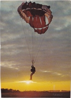 Parachutisme Olympic A L Arrivée Au Sol - Parachutting